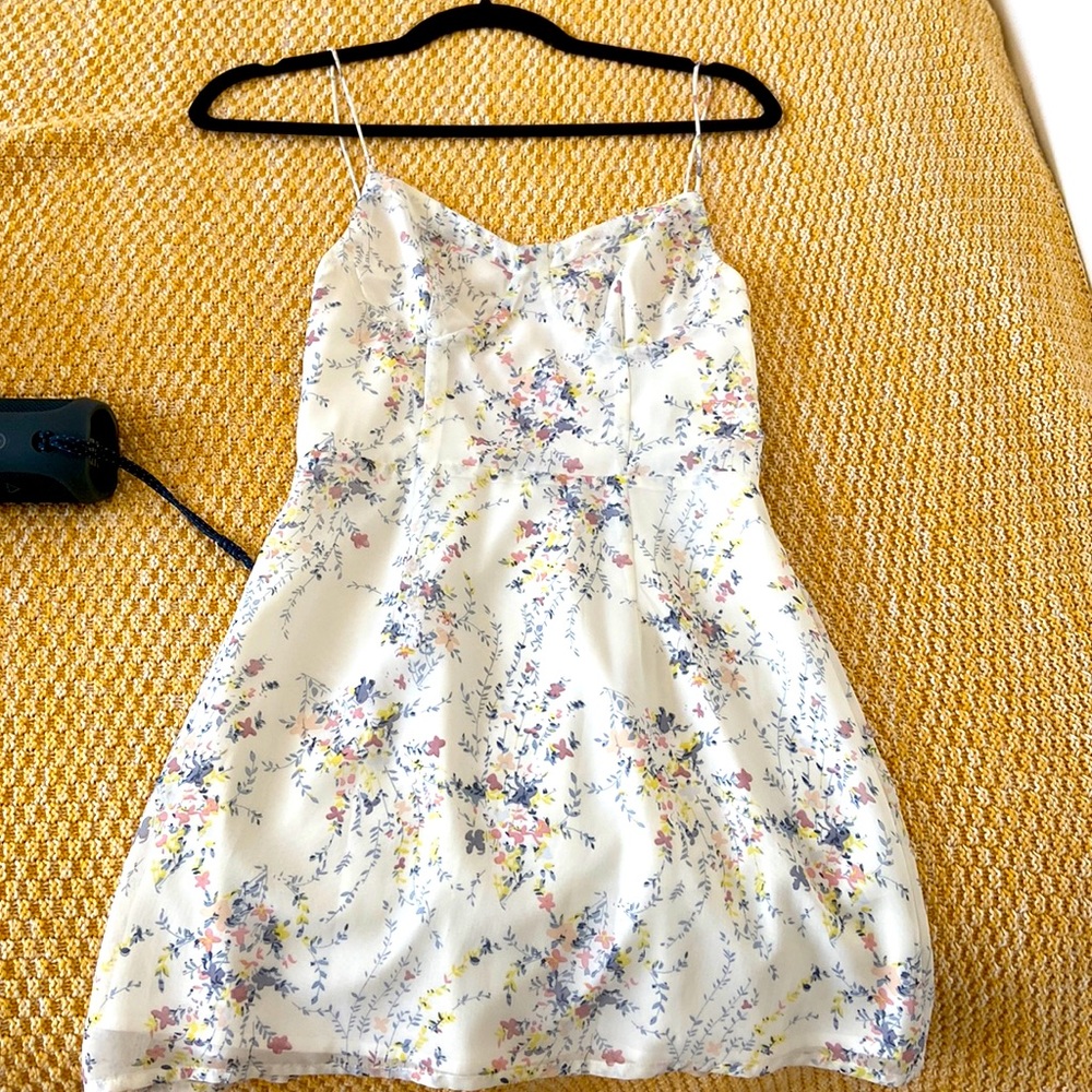 Selling the superdown eilena fit and flare dress!